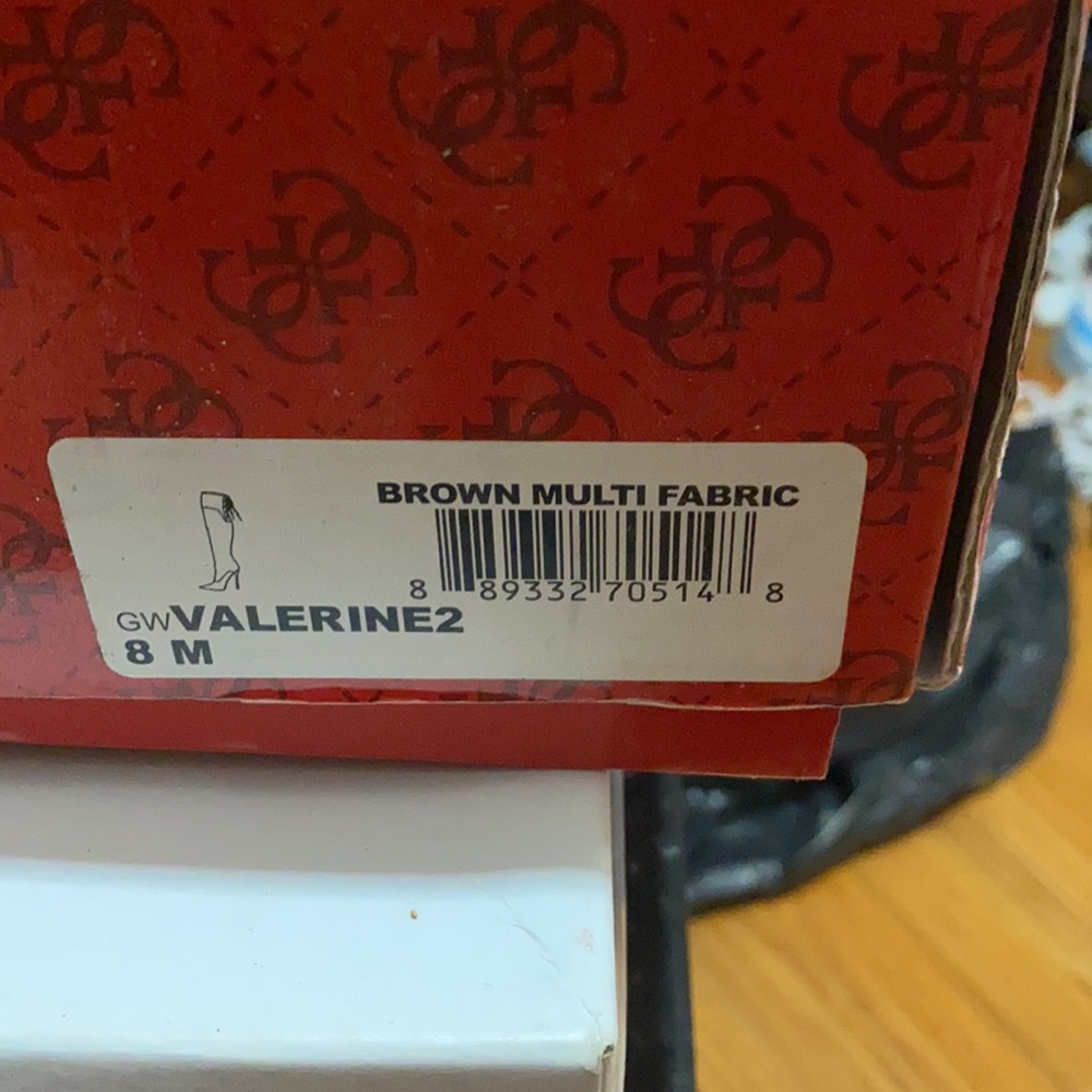 Shoes - Picture 4 of 4